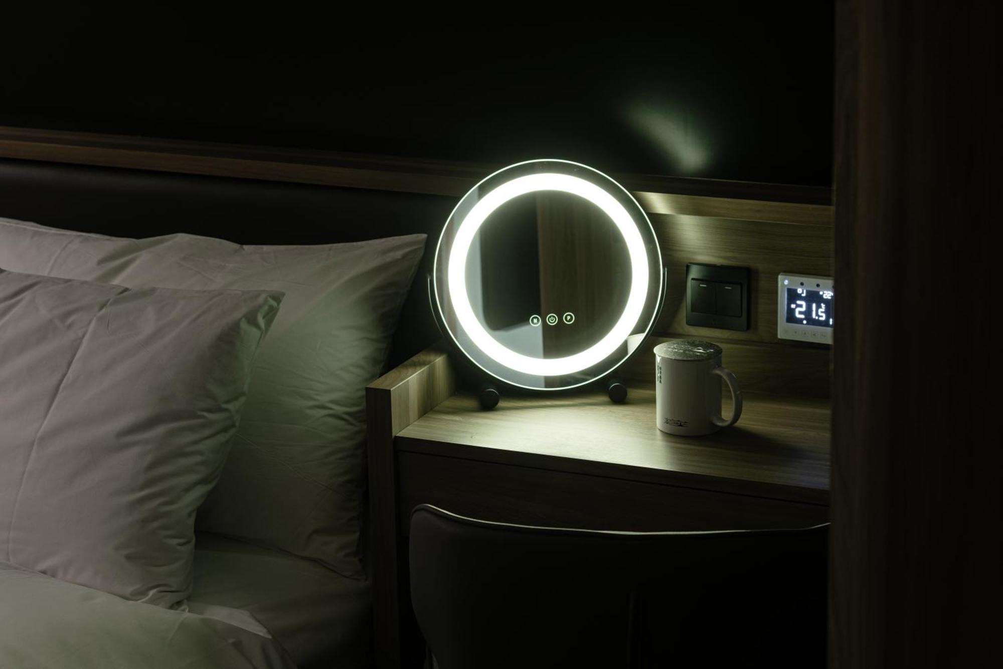 Autumn Willow Hotel Taichung Bagian luar foto